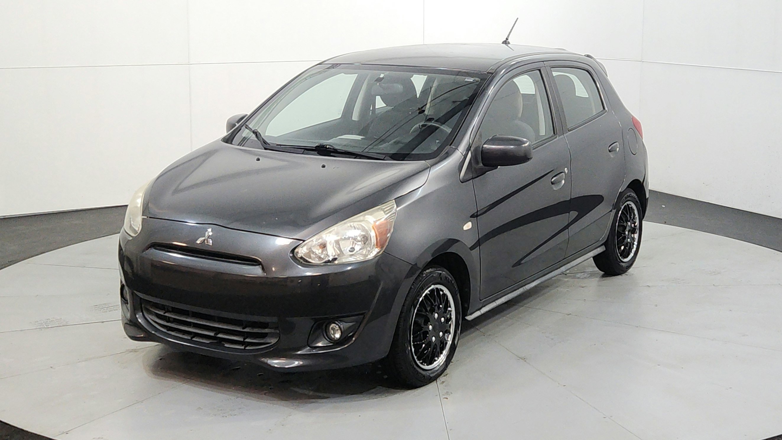 2015 Mitsubishi Mirage's photo
